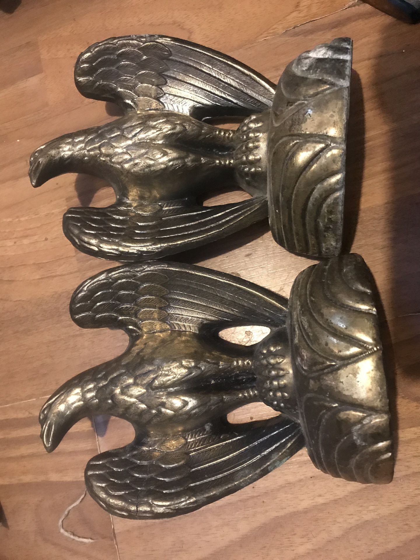 2 eagle statues / collectibles