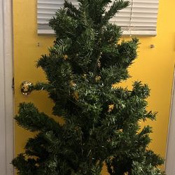Tree 🌲 For Christmas 🎅🏼🎄5 Ft