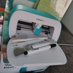 Cricut Joy Cutting Machine Bundle with Vinyl and Tools