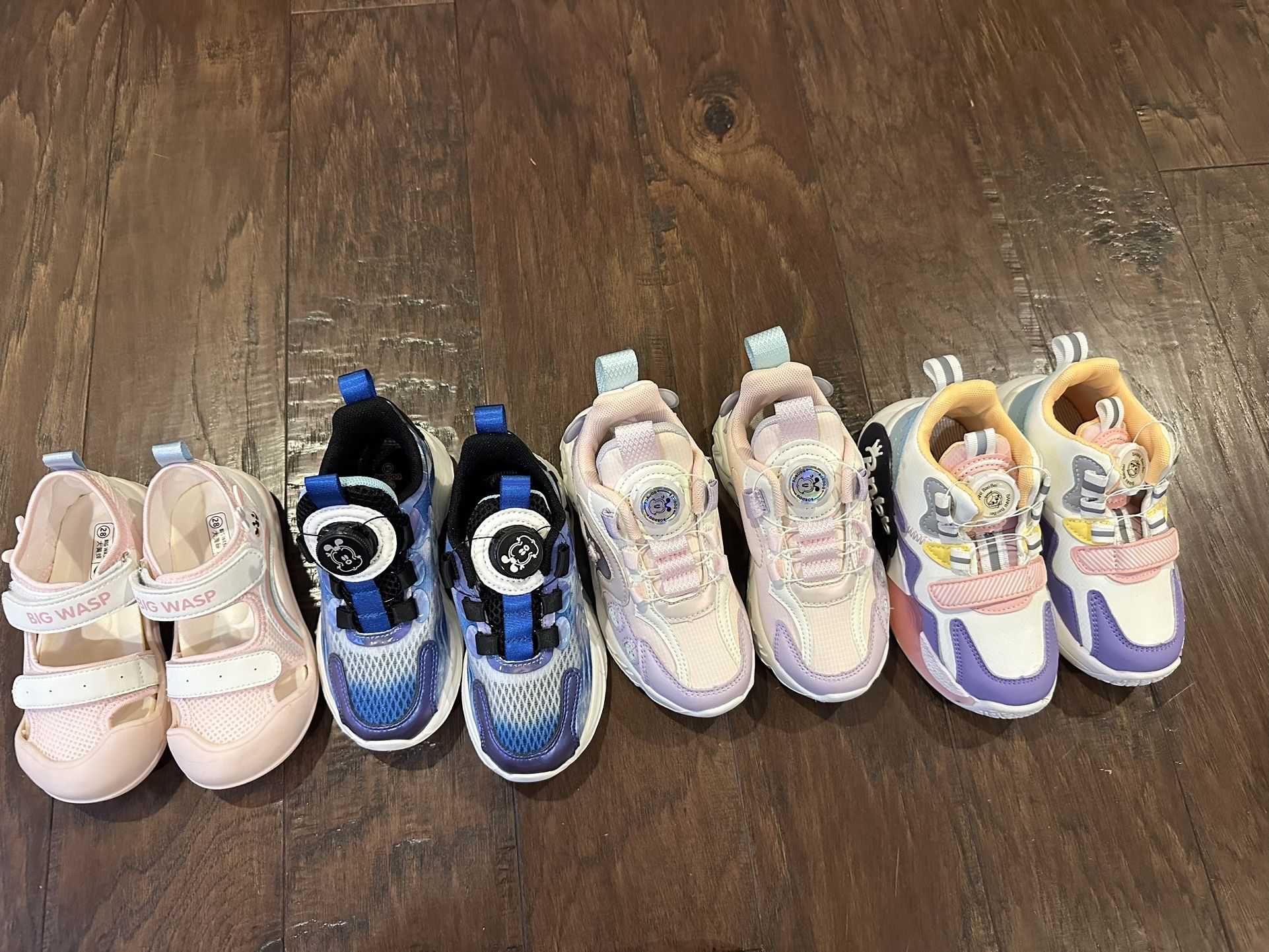 Brand New Kids Shoes Size 28 