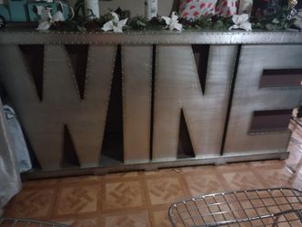 Wine  bar