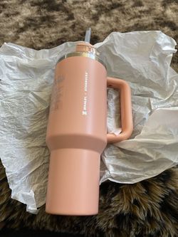 Peach Stanley Cup for Sale in Chandler, AZ - OfferUp