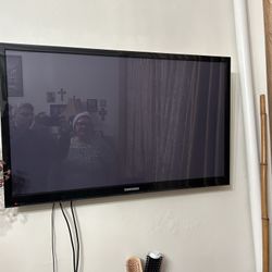 43-inch Samsung Plasma TV