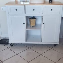 Kitchen Island w/Extended Table - $350.00
