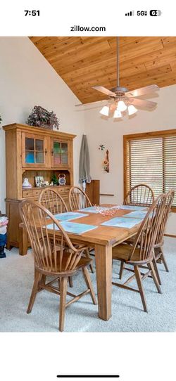 Broyhill Dining Room Set