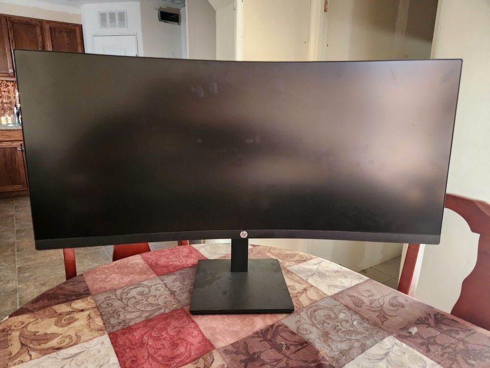 HP 34in Curved Monitor 