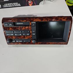 BMW 740i headunit with wood trim