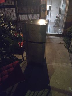 Mini fridge