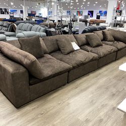 4PC MODULAR CLOUD SOFA SECTIONAL ON SALE MUST GO OFFER ENDS 11/20!!!*