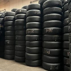 215 60 17 New Tires Set 