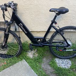 E-Bike.  Needs Battery  and repairs 
