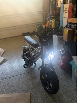 White Electric Bike (Eskute v100)