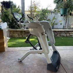 Octane Zero Runner Elliptical Trainer 