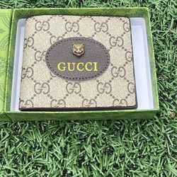 Guccie wallet Leather trimmed