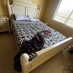 Queen Bedroom Set