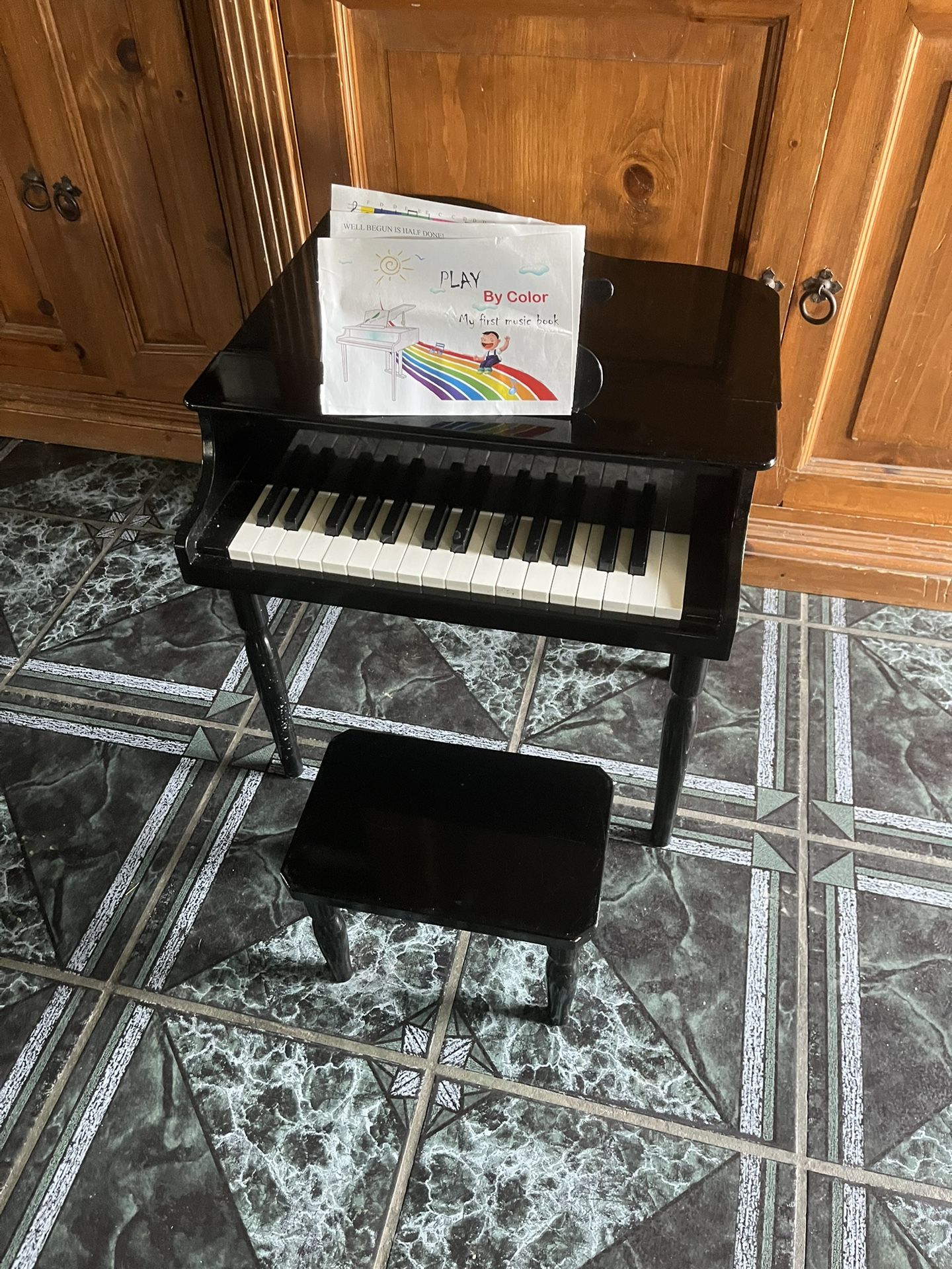 Kids Piano Including Bench 