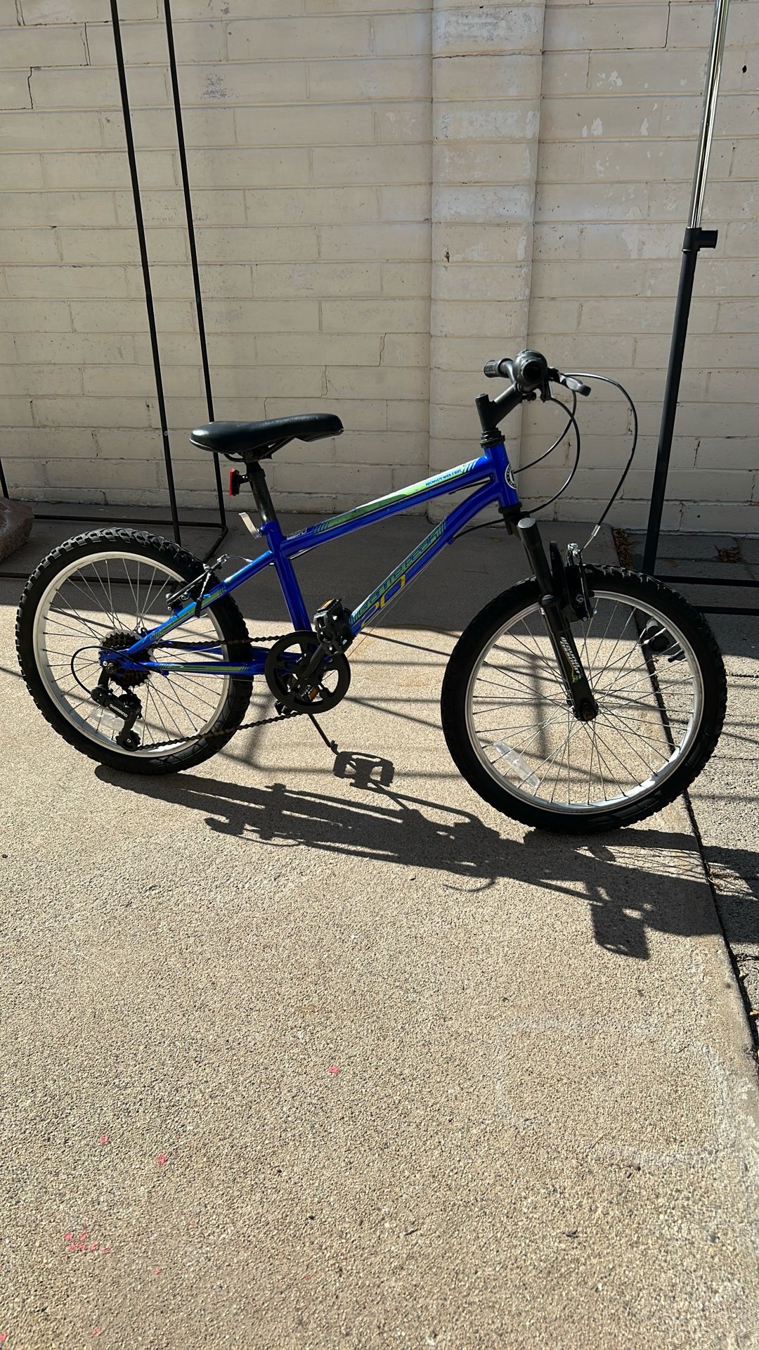 Roadmaster Granite Peak Blue bike
