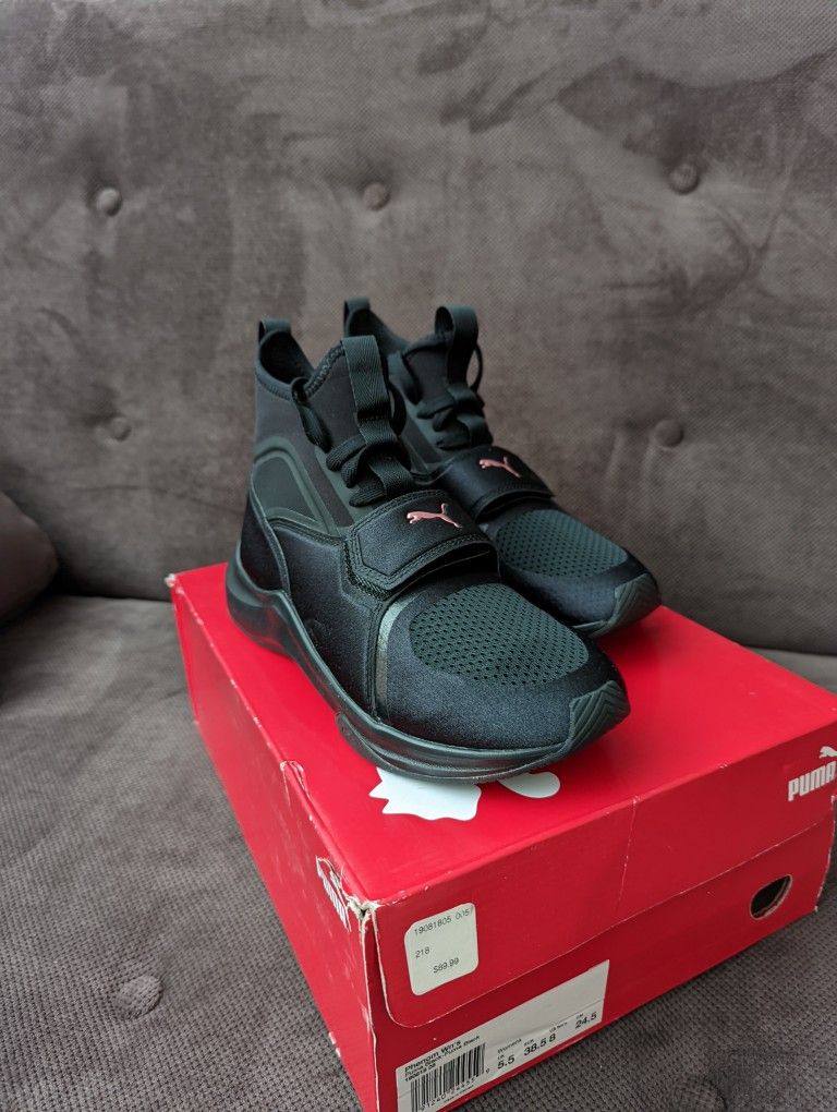 Puma Shoes Size 8.0w