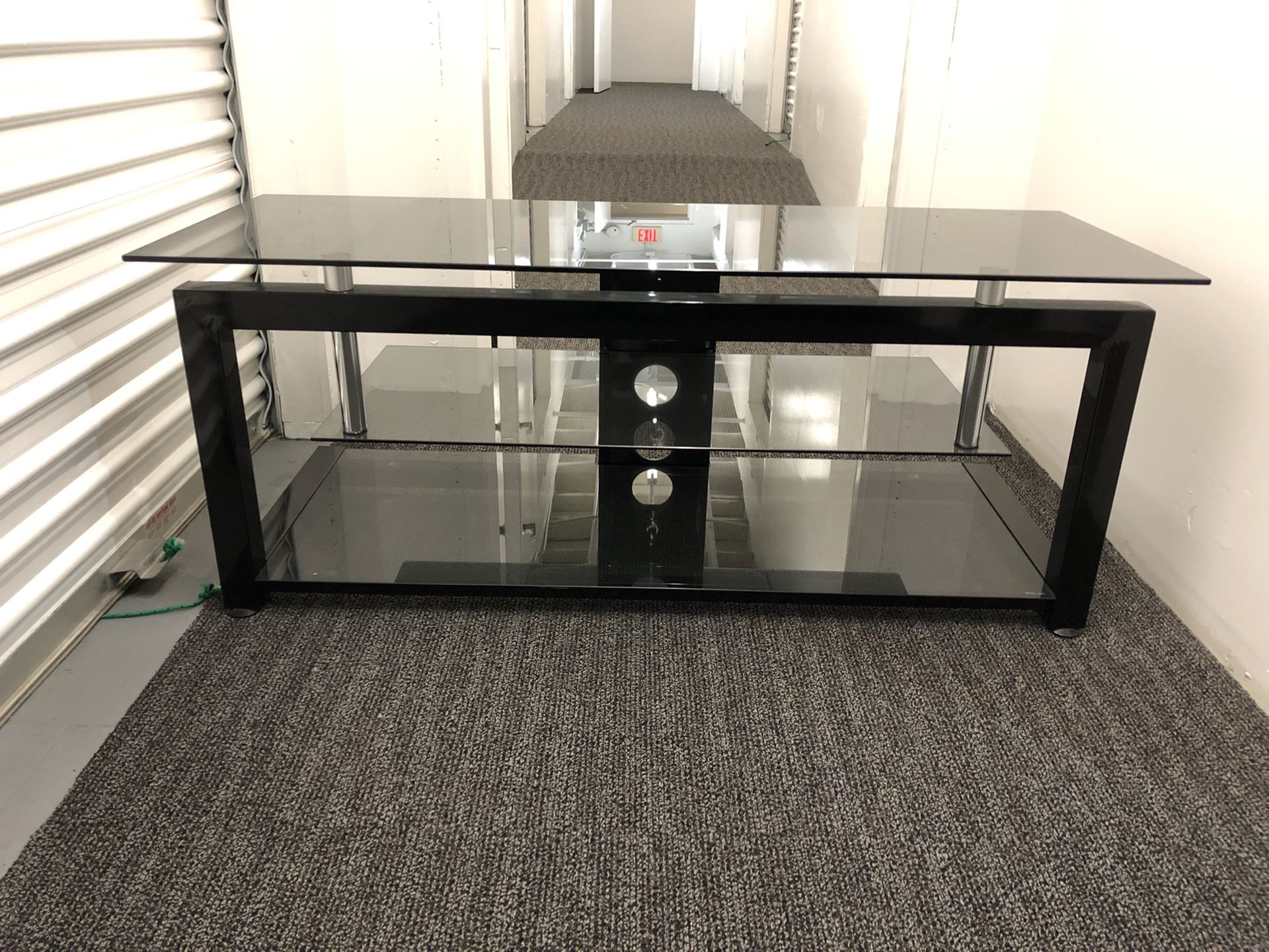 Init NT-C1205C Glass TV stand