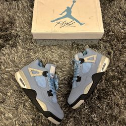 UNC University Blue Jordan 4 Size 11