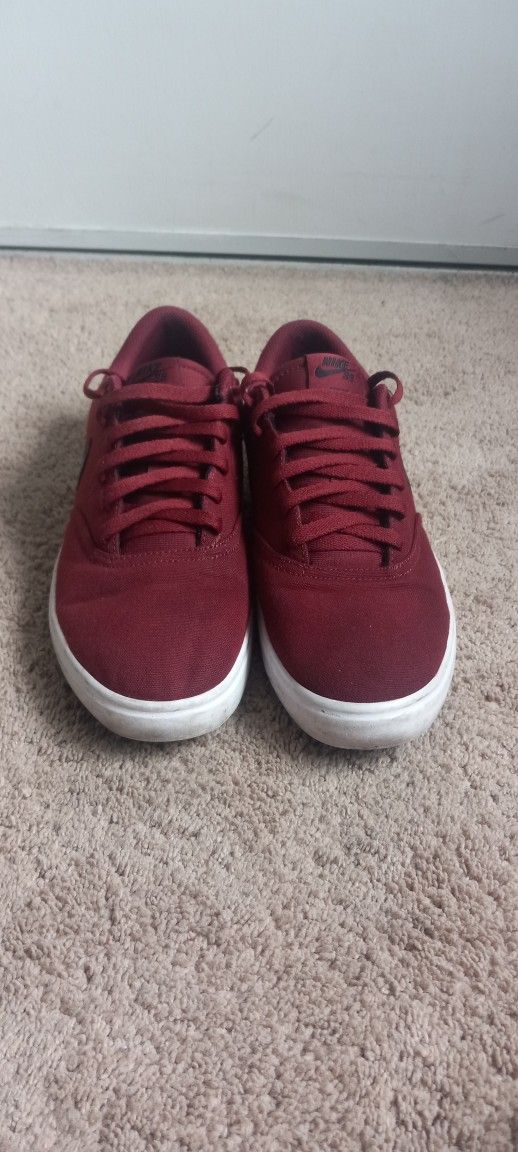 Nike sb check solar soft