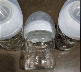 Brand new 3 philps avent baby glass bottles.  ( never used ).