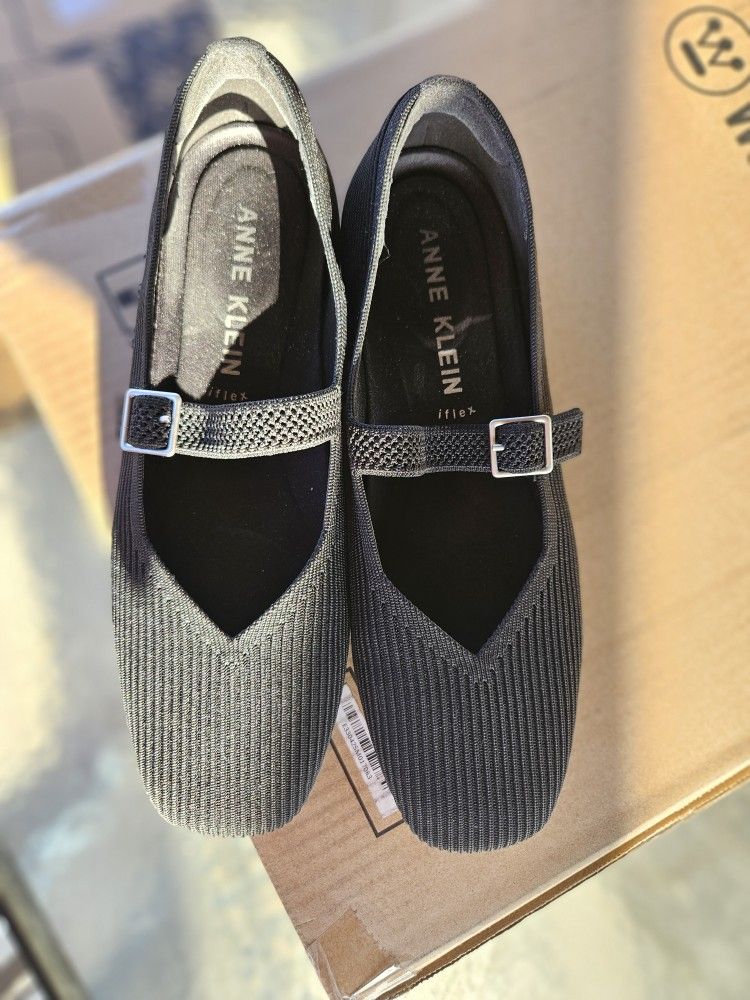 Anne Klein Women Flats Size 7.5