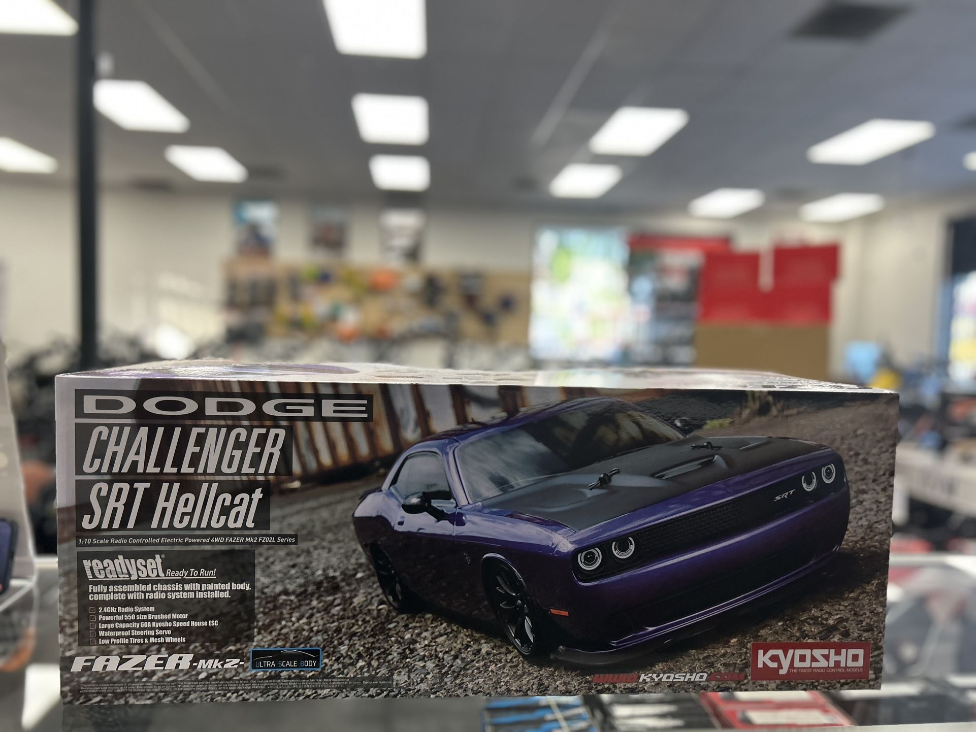 Kyosho Dodge Challenger SRT Hellcat 1/10 4WD RC Car.