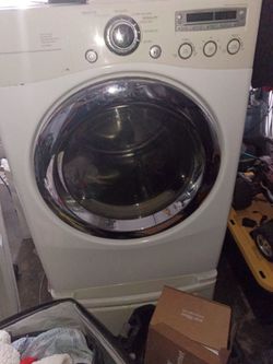 LG washer and dryer they both work
