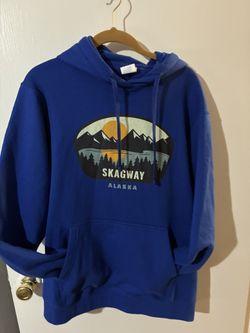 ******SIZE MEDIUM HOODIE*********