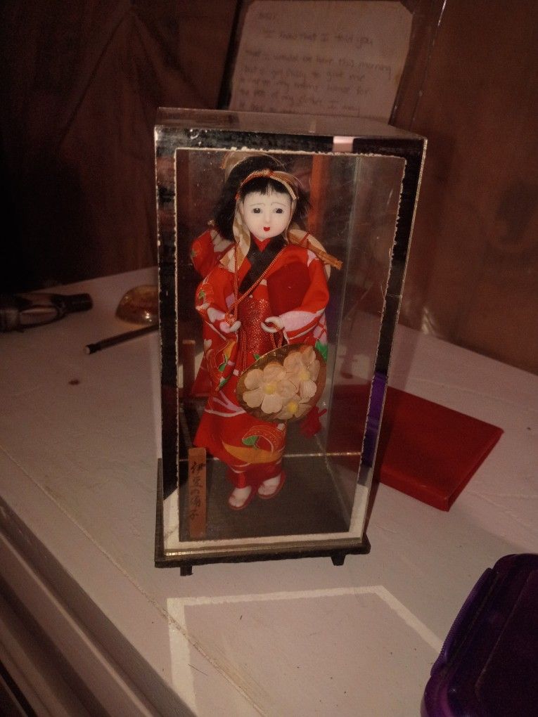 Japanese Ichimatsu Doll