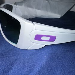 White/Purple Oakley Sunglasses