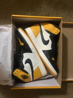 Air Jordan 1 Retro High OG Yellow (size 10.5)