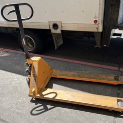 Pallet jack