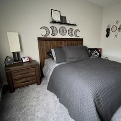 Solid Wood Queen Size Bed Frame And Nightstand 