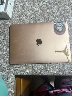 MacBook Air 13.3 laptop