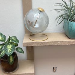 World market glass globe