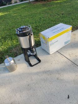 YARD SALE!!! CAFE EQUIPMENT LOT BUNN TF SERVER Coffee Dispenser Syrup Pump Drink Carrier Bundle!!!