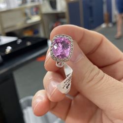 14k White Gold Womans Ring