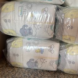 Pampers 