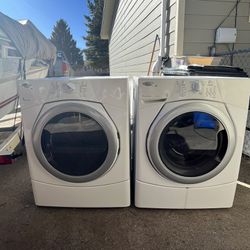 Whirlpool Duet Washer Dryer 