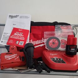 MILWAUKEE M12 FUEL CORDLESS CUT OFF SAW KIT! WITH 2.0 BATTERY CHARGER AND BAG! BRAND NEW! $120 FIRM👈