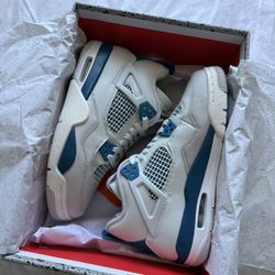 Jordan 4 ‘Military Blue’ GS