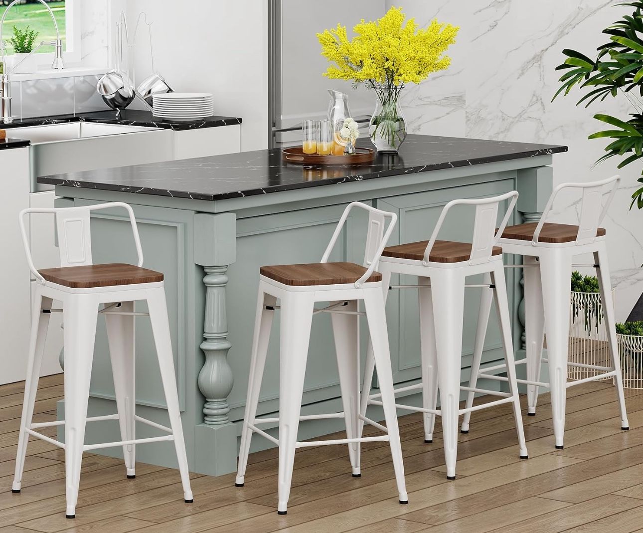 Bar Stools/ Sillas Altas