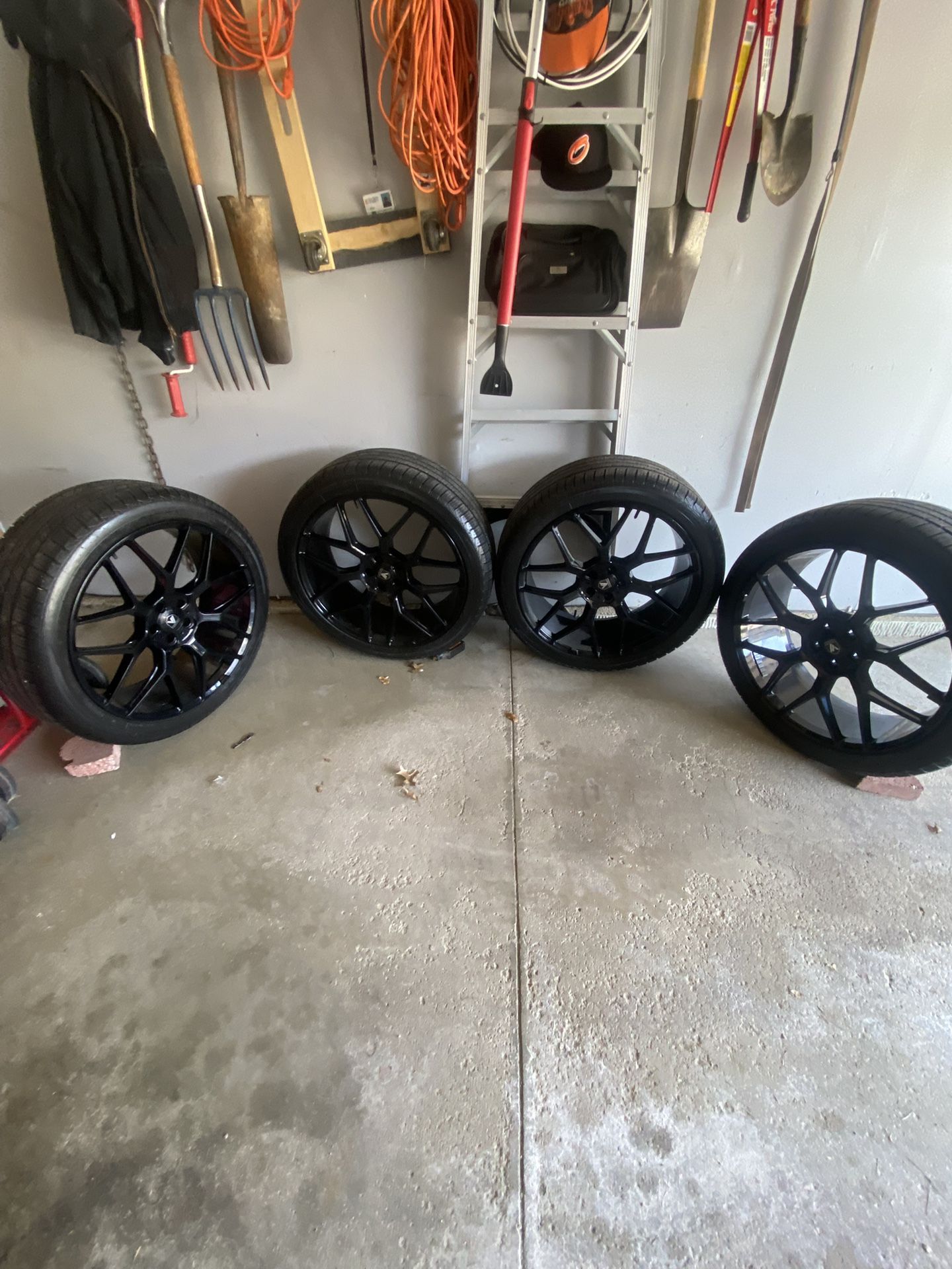 Rims & Tires