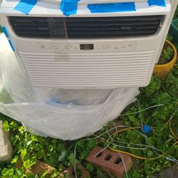 10200 BTU Air Conditioner 