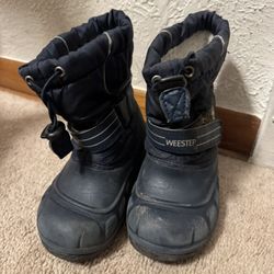 seek adventure snow boots size 11 Kids