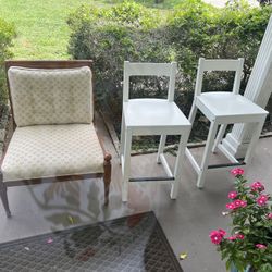 FREE chairs!