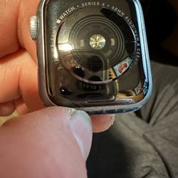 Apple Watch Gen 4 50m