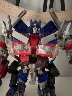Transformers hftd leader Optimus prime